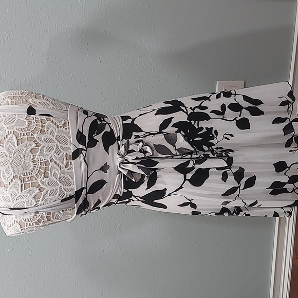 Speechless black and white floral print sundress tie back sweetheart neck Size S - Picture 4 of 10